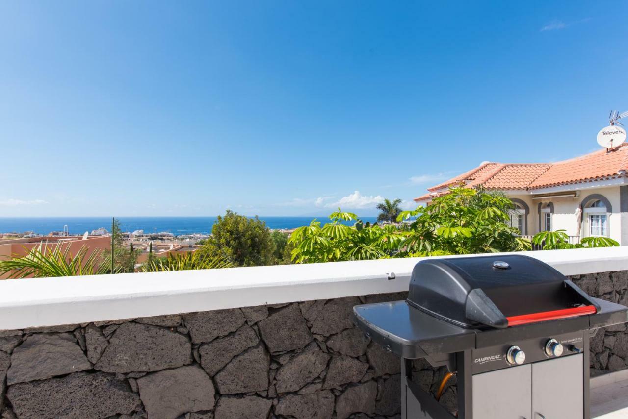 Willa Luxury White With Sea View, Heated Pool