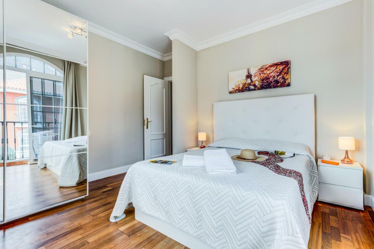 Willa Luxury White With Sea View, Heated Pool